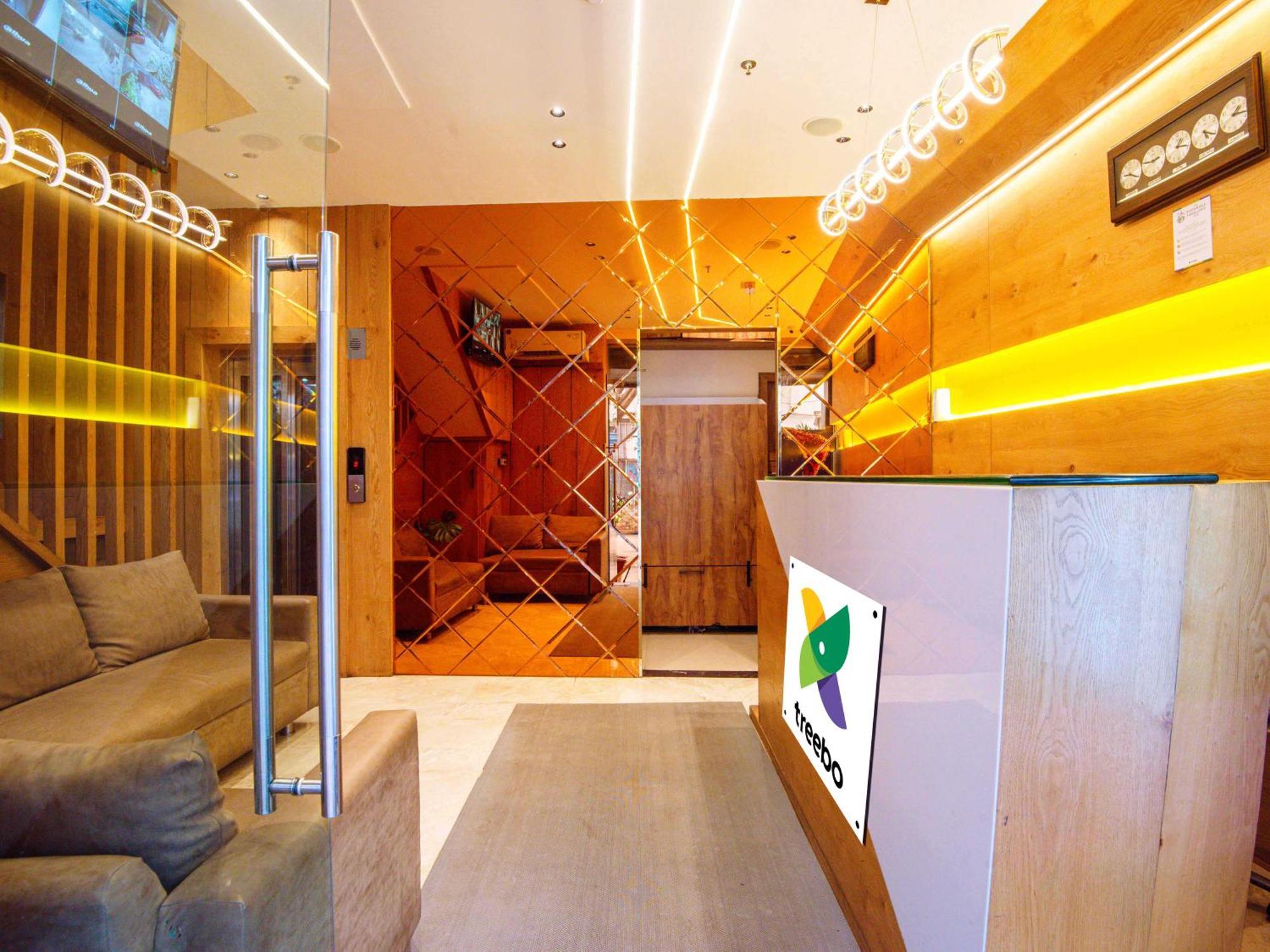 Hotel Skylink Hospitality Next To Amber Imperial - Mumbai — Photos 1